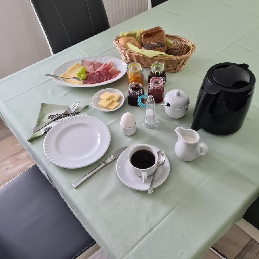 Gaestezimmer Treuen - Bed & Breakfast Dış mekan fotoğraf