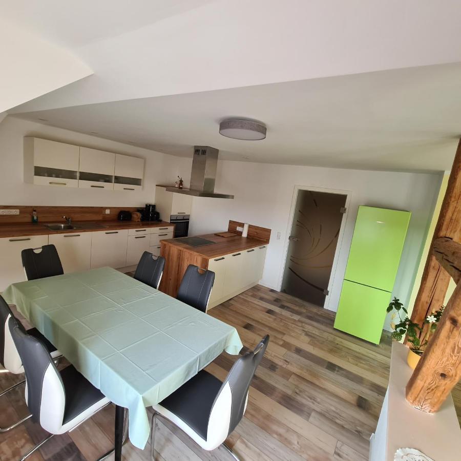 Gaestezimmer Treuen - Bed & Breakfast Dış mekan fotoğraf
